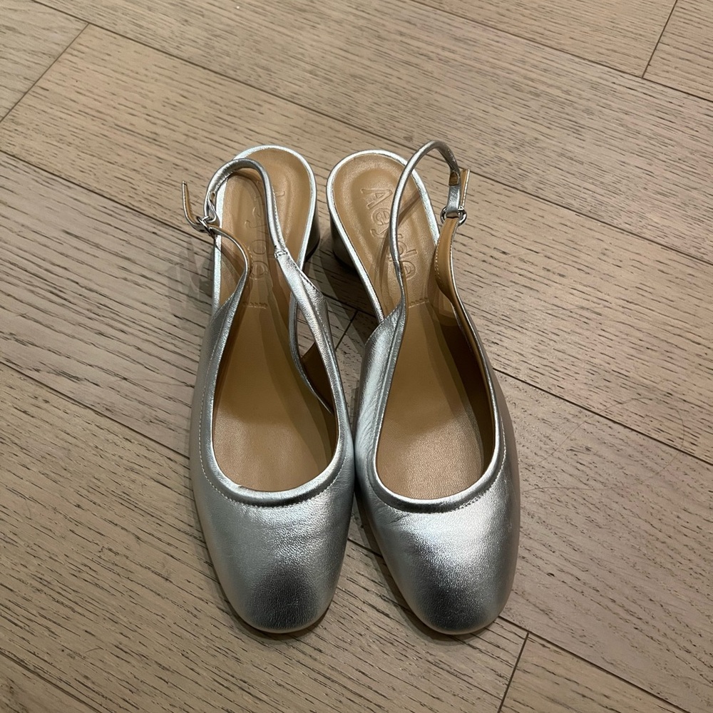 Aeyde Romy Silver Leather Slingback Pumps NEW Size 9 / EUR39